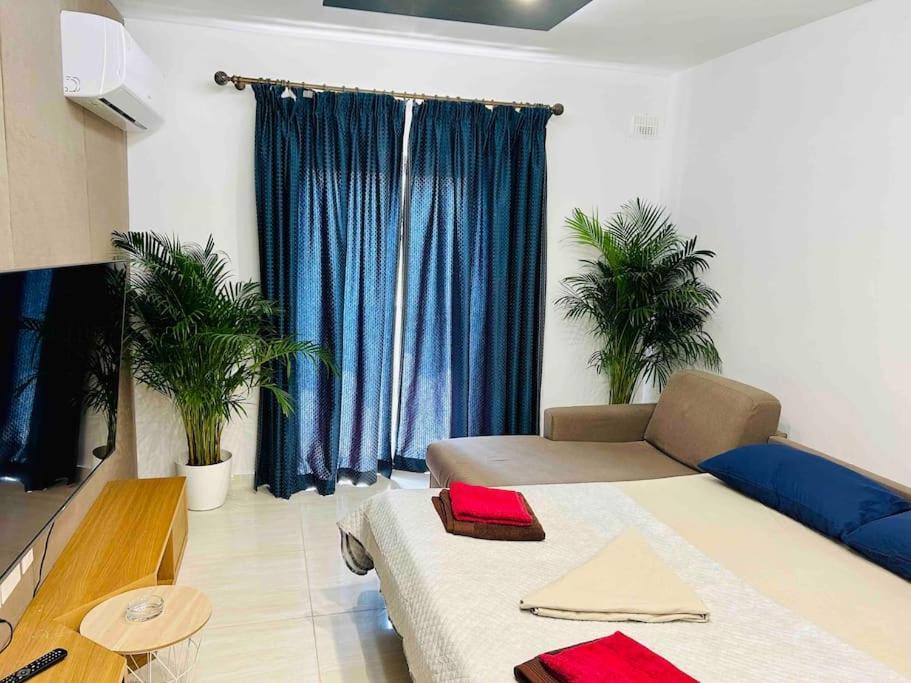 Cosy Home Close To The Sea, King-Size Bed St. Paul's Bay Buitenkant foto