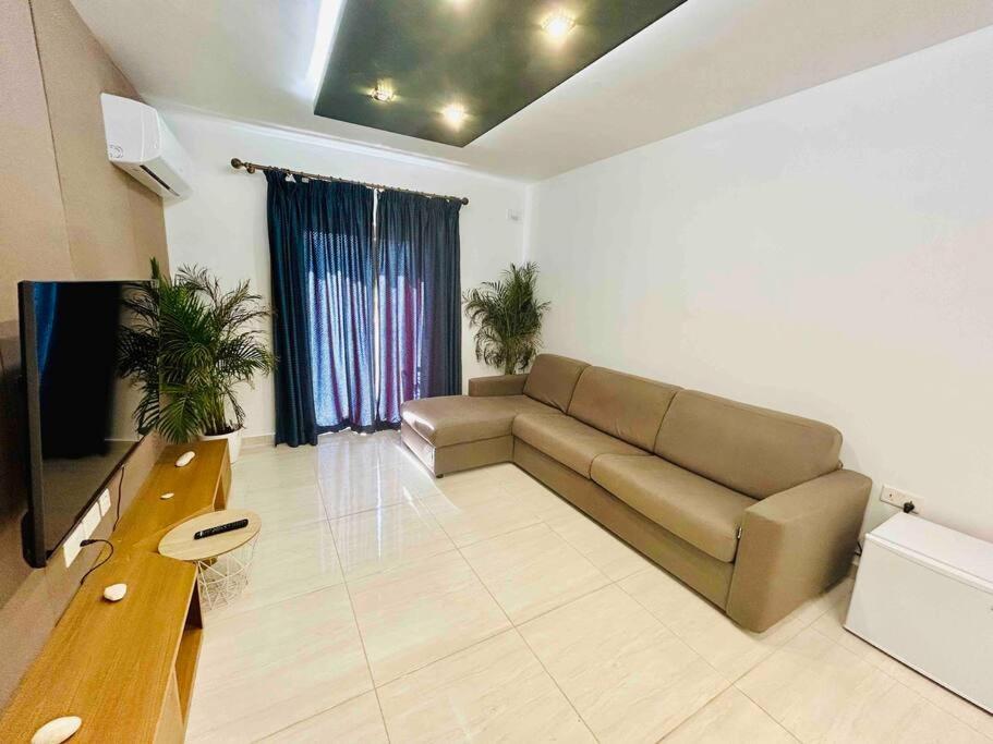 Cosy Home Close To The Sea, King-Size Bed St. Paul's Bay Buitenkant foto